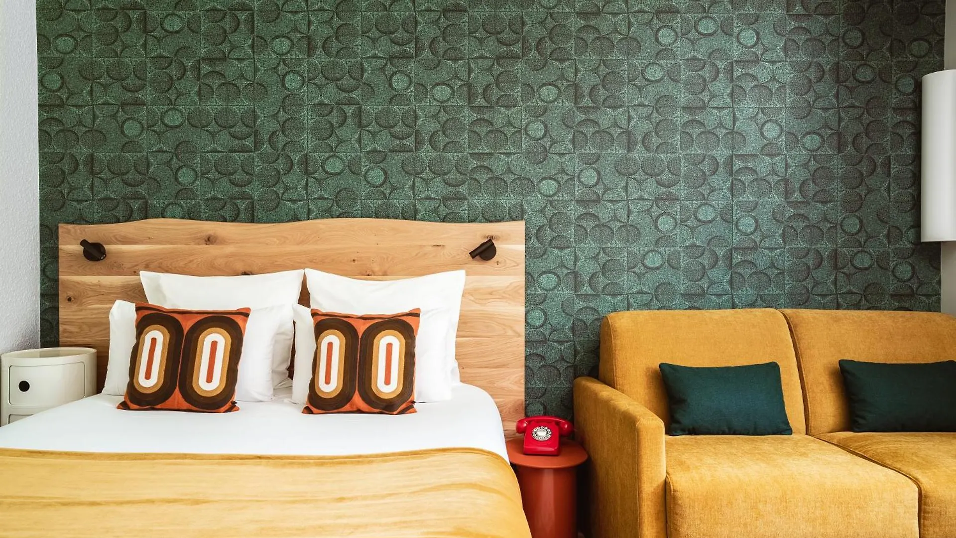 שאמוני Big Sky Hotel & Spa